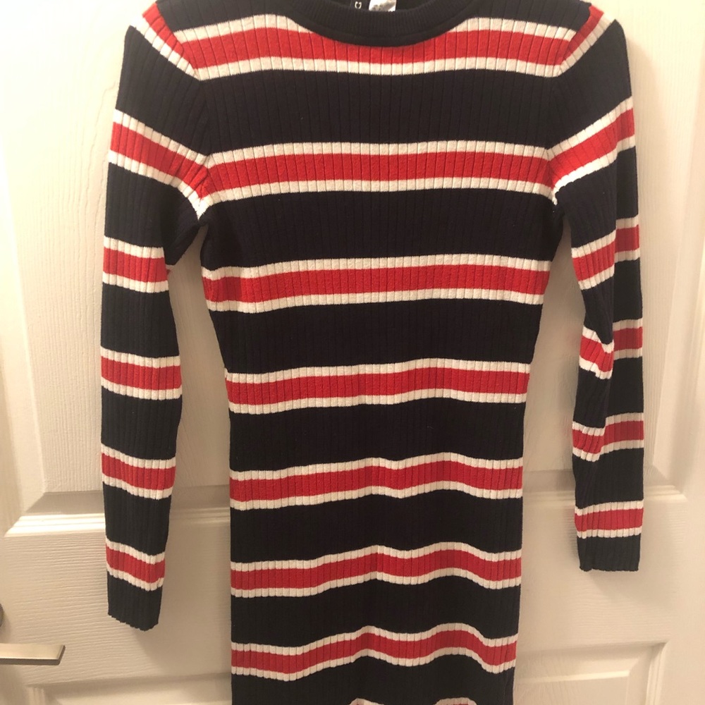 H&M Blue, white and red short dress